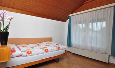 Bild på Double Room, Shared Bathroom-1 Queen Bed Free WiFi Free self parking Free breakfast
