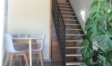 Bild på Family Duplex, 2 Bedrooms, Non Smoking, Terrace-2 Queen Beds and 1 Large Twin Bed Non Refundable Free breakfast Free self parking Free WiFi