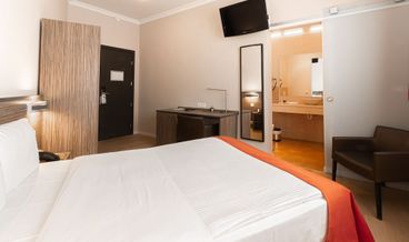 Bild på Standard Double Room-1 Queen Bed Free WiFi Free self parking
