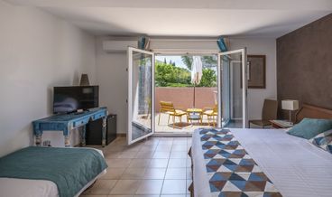 Bild på Superior Double or Twin Room-1 Double Bed Free WiFi Free self parking