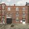 Townhouse Apartments