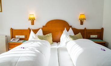 Bild på Comfort Double Room-1 King Bed and 1 Twin Sofa Bed Free self parking Free breakfast
