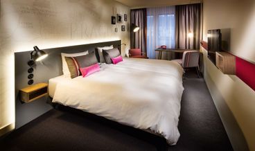 Bild på Standard Room (Penta)-2 Large Twin Beds Non Refundable Free WiFi