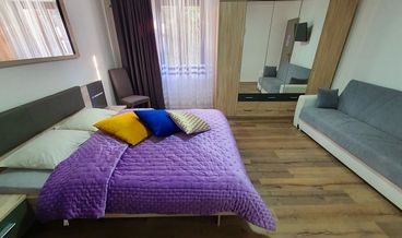 Bild på Panoramic Triple Room-1 Queen Bed and 1 Large Twin Sofa Bed Free WiFi Free self parking Free breakfast