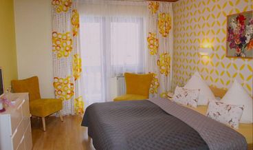 Bild på Standard Double Room, Non Smoking, Balcony-1 Queen Bed Free WiFi Free self parking