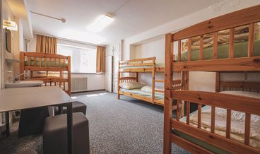 Bild på Basic Twin Room, Shared Bathroom-1 Twin Bunk Bed Non Refundable Free breakfast