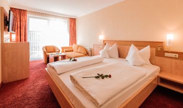 Bild på Premium Double Room, 1 Queen Bed, City View (Straßenseite)-1 Queen Bed Free WiFi Free self parking