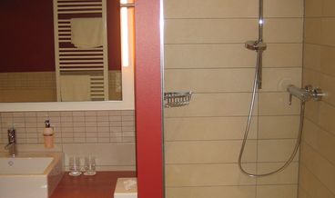Bild på Standard Double Room, Balcony (Elme)-1 Double Bed Non Refundable Free WiFi Free self parking Free breakfast