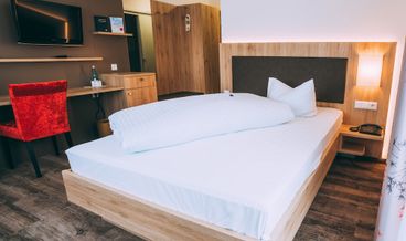 Bild på Double Room (Dorfschule)-1 Double Bed Free WiFi Free self parking Free breakfast