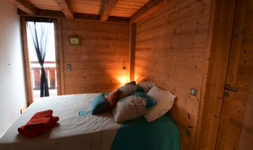 Bild på Family Quadruple Room (Pierra Menta)-1 Double Bed and 1 Twin Bunk Bed Free WiFi Free self parking Free breakfast