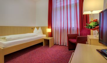 Bild på Panoramic Double Room, Mountain View-1 Queen Bed Free WiFi Breakfast buffet