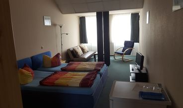 Bild på Double Room, 1 Bedroom-1 King Bed Non Refundable Free WiFi Free self parking