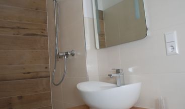 Bild på Standard Double Room, Private Bathroom-1 King Bed Free self parking