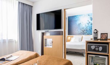 Bild på Classic Double Room, Multiple Beds-1 Double Bed, 1 Twin Bed and 1 Double Sofa Bed Non Refundable Free self parking Free WiFi