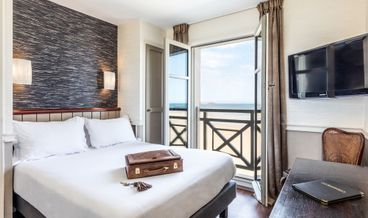 Bild på Standard Double or Twin Room, City View-1 Double Bed Non Refundable Free WiFi