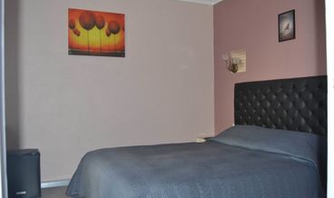 Bild på Double Room, City View-1 Double Bed Free WiFi Free self parking