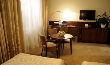 Bild på Exclusive Suite-1 King Bed and 1 Twin Bed Non Refundable Free WiFi Free breakfast Free valet parking Free self parking