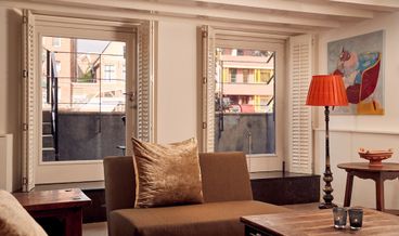 Bild på Executive Suite, 1 Queen Bed, Canal View-1 Queen Bed Non Refundable Free WiFi