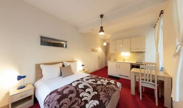 Bild på Comfort Studio, 1 Double Bed, Kitchenette (2 people)-1 Double Bed Non Refundable Free WiFi