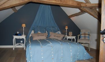 Bild på Double or Twin Room, 1 Double or 2 Twin Beds, Garden View (Chambre "Le Mouton Rouge")-1 Double Bed Non Refundable Free breakfast Free self parking Free WiFi