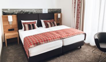 Bild på Superior Double Room, Hill View-1 Queen Bed Free WiFi Free breakfast Free valet parking Free self parking