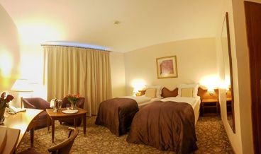 Bild på Classic Twin Room, 2 Twin Beds, Pool Access-2 Twin Beds Free WiFi Breakfast buffet Free water park passes Free self parking