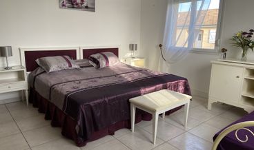 Bild på Double Room, Shared Bathroom-1 Double Bed Free self parking Free WiFi