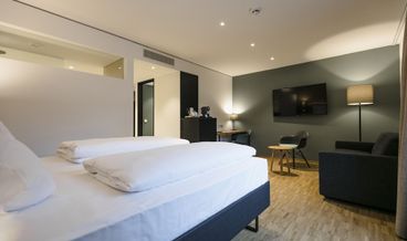 Bild på Business Double Room, 1 Double Bed, Accessible-1 Double Bed Free WiFi Free parking