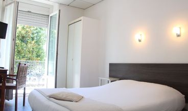 Bild på Economy Double Room-1 Double Bed Non Refundable Free WiFi