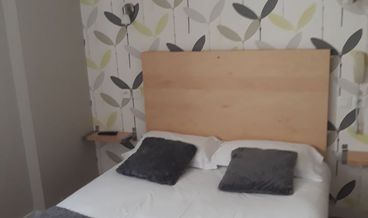 Bild på Double Room (Attic, 2nd floor without elevator)-1 Double Bed Free WiFi