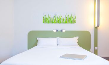 Bild på Triple Room, Multiple Beds-1 Double Bed and 1 Twin Bunk Bed Non Refundable Free WiFi