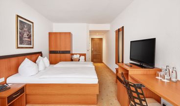 Bild på Comfort Double Room-1 King Bed Non Refundable Breakfast buffet Free self parking Free WiFi