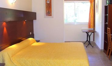 Bild på Classic Double Room, 1 Double Bed, Mountain View-1 Double Bed Non Refundable Free parking Free WiFi