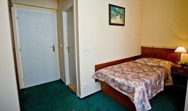 Bild på Standard Double or Twin Room-2 Twin Beds Non Refundable Free WiFi Free breakfast