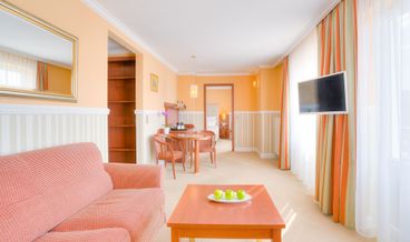 Bild på Penthouse, Garden View-1 Queen Bed Non Refundable Free WiFi Free breakfast
