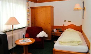 Bild på Standard Double Room-1 Double Bed Free WiFi Breakfast buffet Free parking