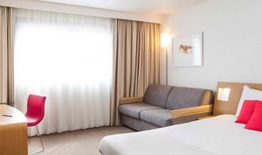 Bild på Classic Double Room, 1 Double Bed with Sofa bed-1 Double Bed and 1 Double Sofa Bed Free WiFi Free self parking