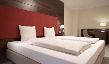 Bild på Junior Double Room-1 Queen Bed Free WiFi Spa access Free breakfast Free self parking