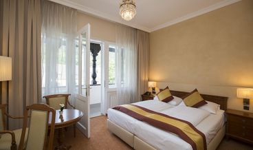 Bild på Classic Double Room-2 Large Twin Beds Non Refundable Free WiFi Free self parking Free breakfast
