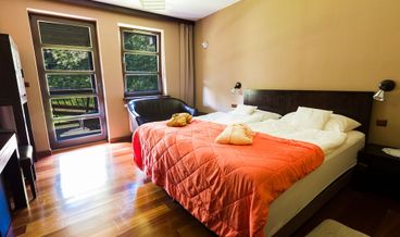 Bild på Standard Double Room, Mountain View-1 Double Bed Free WiFi Free self parking