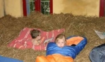 Bild på Hayloft Room, sleeping bags required-2 Twin Beds Free WiFi