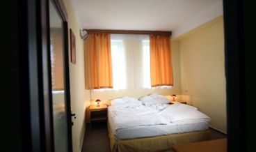 Bild på Double or Twin Room, Balcony, Park View-2 Twin Beds Free self parking