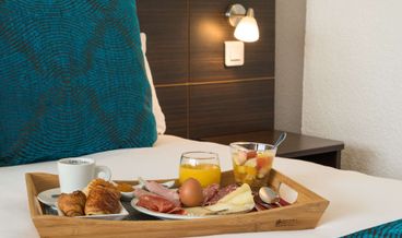 Bild på Standard Room, 1 Queen Bed, Non Smoking, Bathtub-1 Queen Bed Free WiFi Free self parking