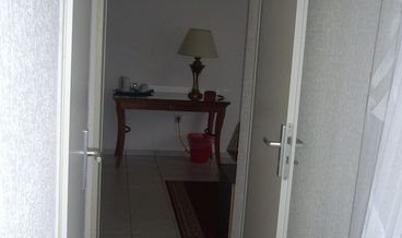 Bild på Standard Double or Twin Room-2 King Beds Free WiFi Free self parking