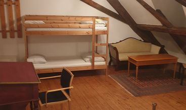 Bild på Economy Double Room, Shared Bathroom-2 Large Twin Beds Non Refundable Free WiFi