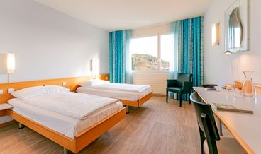 Bild på Triple Room-2 Twin Beds Non Refundable Free WiFi Breakfast buffet