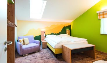 Bild på Styles Triple room-1 King Bed and 1 Twin Bed Non Refundable Free WiFi