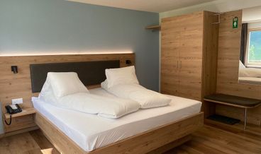 Bild på Standard Double Room, Balcony, Mountain View-1 Double Bed Free WiFi Free breakfast