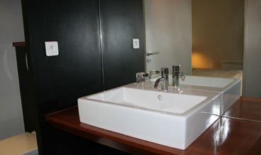 Bild på Standard Double Room-1 Double Bed Non Refundable Free WiFi