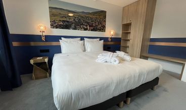 Bild på Superior Double Room, Terrace-1 Queen Bed Spa access Free self parking Free WiFi